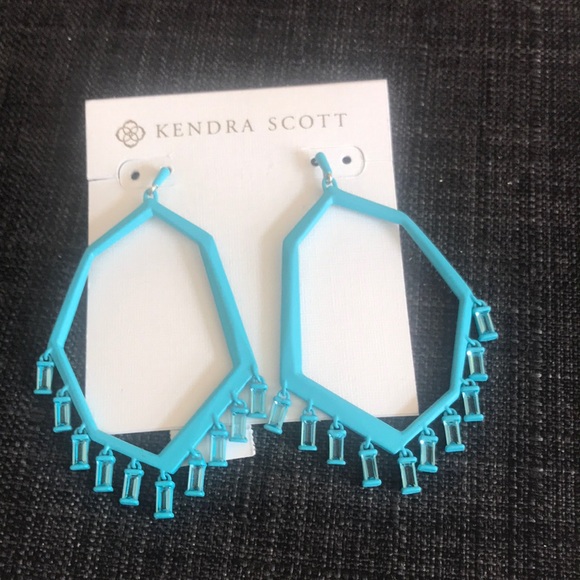 Kendra Scott Earrings. New with tag. Pierced earrings. - Picture 1 of 9